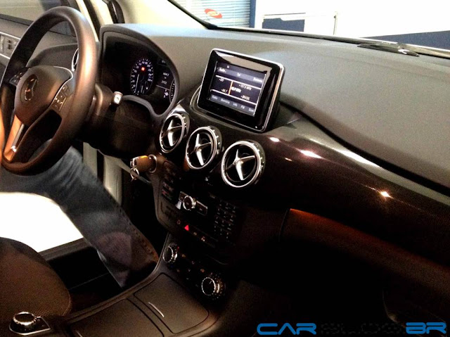 Nova Mercedes-Benz Classe B 2013 - interior