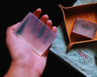 Snow Crystal White Tomato Soap Review Snow Crystal White Tomato Soap Review