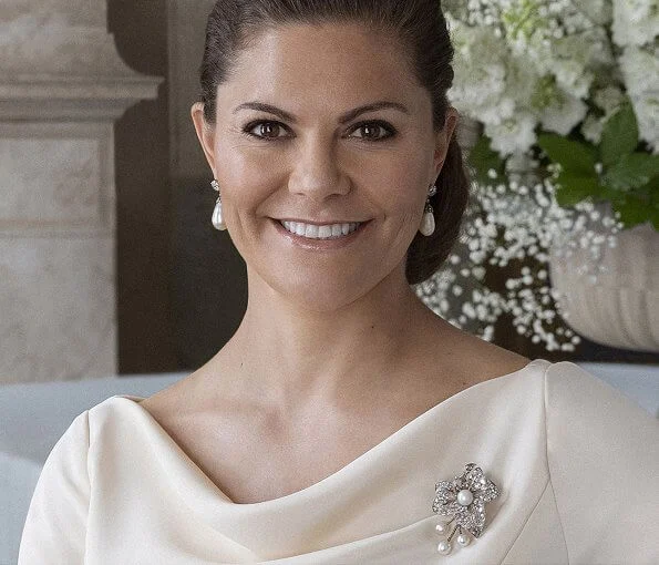 Crown Princess Victoria wore a new tulle ball dress by HM and the Baden Fringe tiara and diamond Epaulette earrings. Roger Vivier