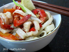 Resep Udon dengan Udang, Cumi-Cumi & Sayur JTT