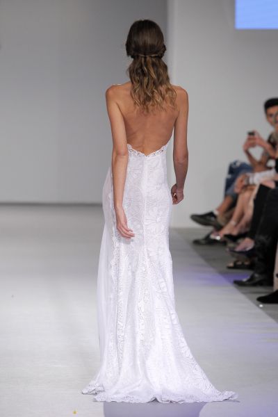 Bellos vestidos de novias | Colección con escote en la espalda Bellos vestidos de novias | Colección con escote en la espalda