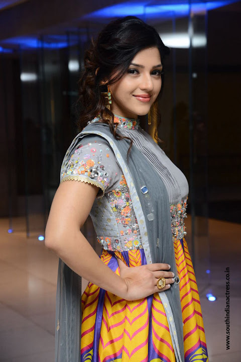 Mehreen Pirzada