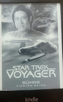 Buchvogel das Cover zeigt die Voyager und Harry Kim