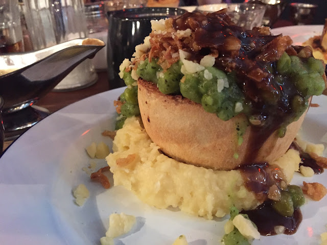 giant pie, peas, mash and gravy