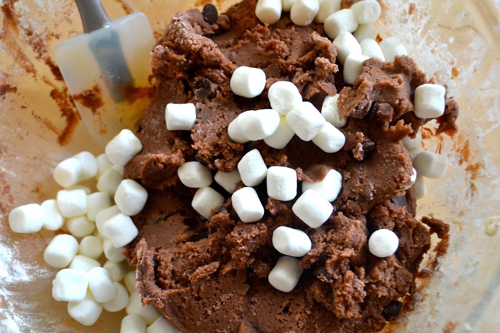 The Newfangled Housewife: Four Easy Sweet Recipes for Christmas Parties