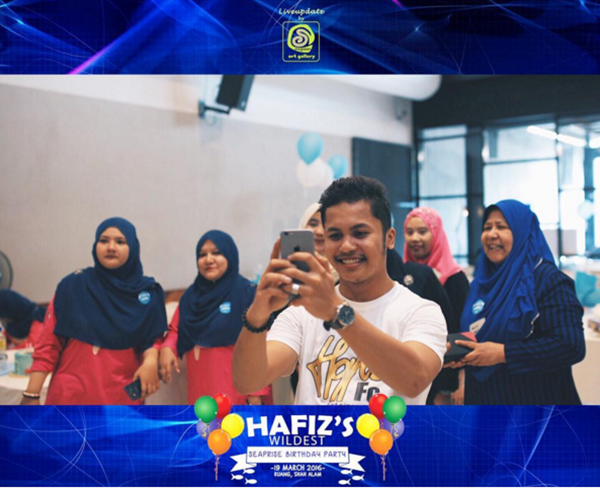 (Gambar) Bila Hafiz Suip Kena Mandi Tepung Di Majlis Hari Lahir... Fuhh Slumber Je Dia!! (Gambar) Bila Hafiz Suip Kena Mandi Tepung Di Majlis Hari Lahir... Fuhh Slumber Je Dia!!