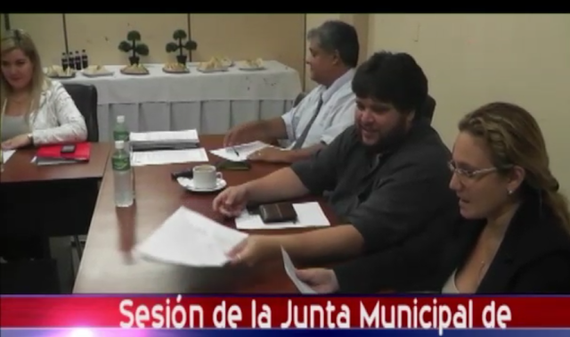 Fernando de la Mora: El Concejal Juan Núñez se defendió de los ataques en la sesión.