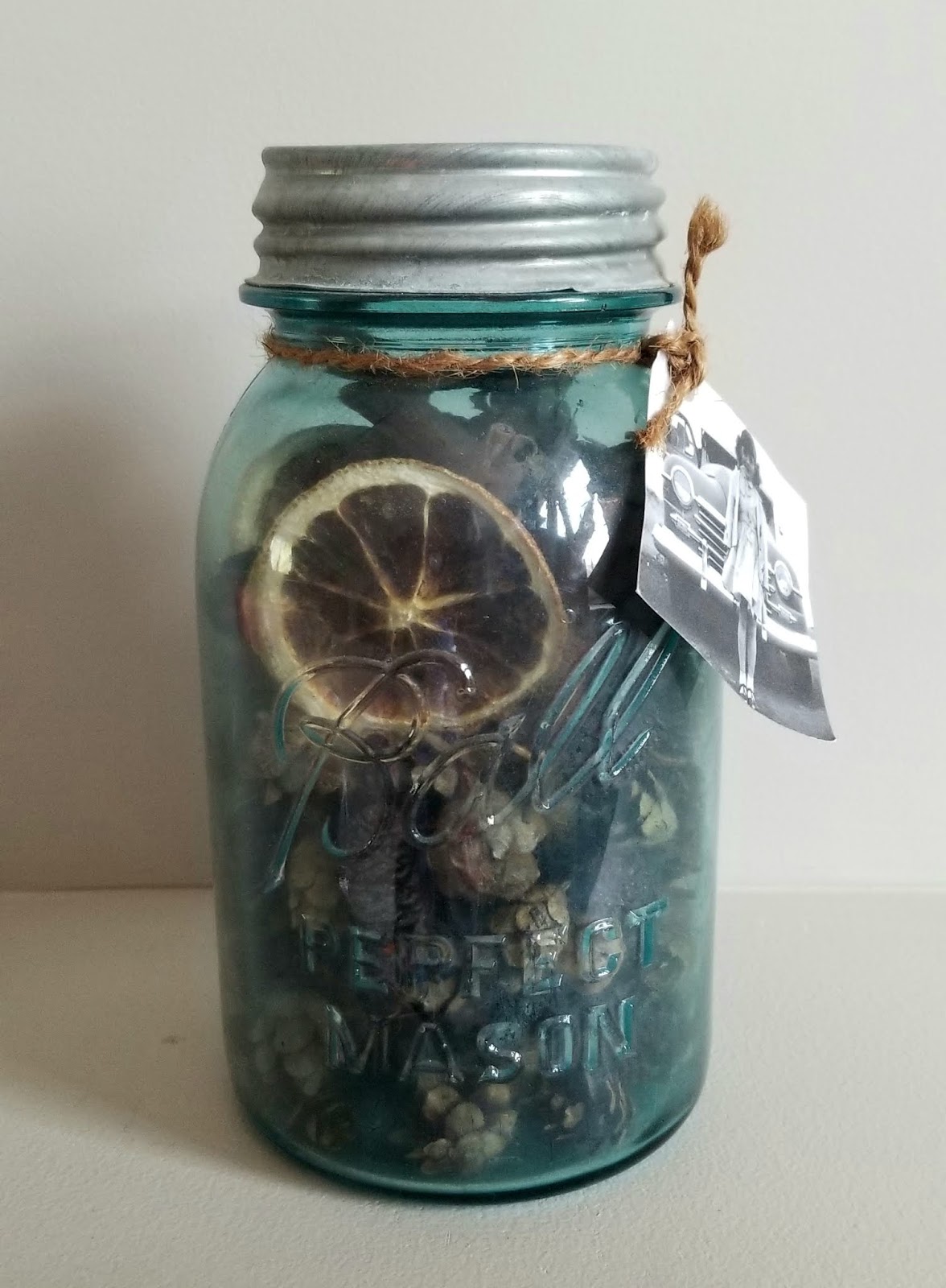 Once Daily DIY Blue Mason Jar Potpourri Decor