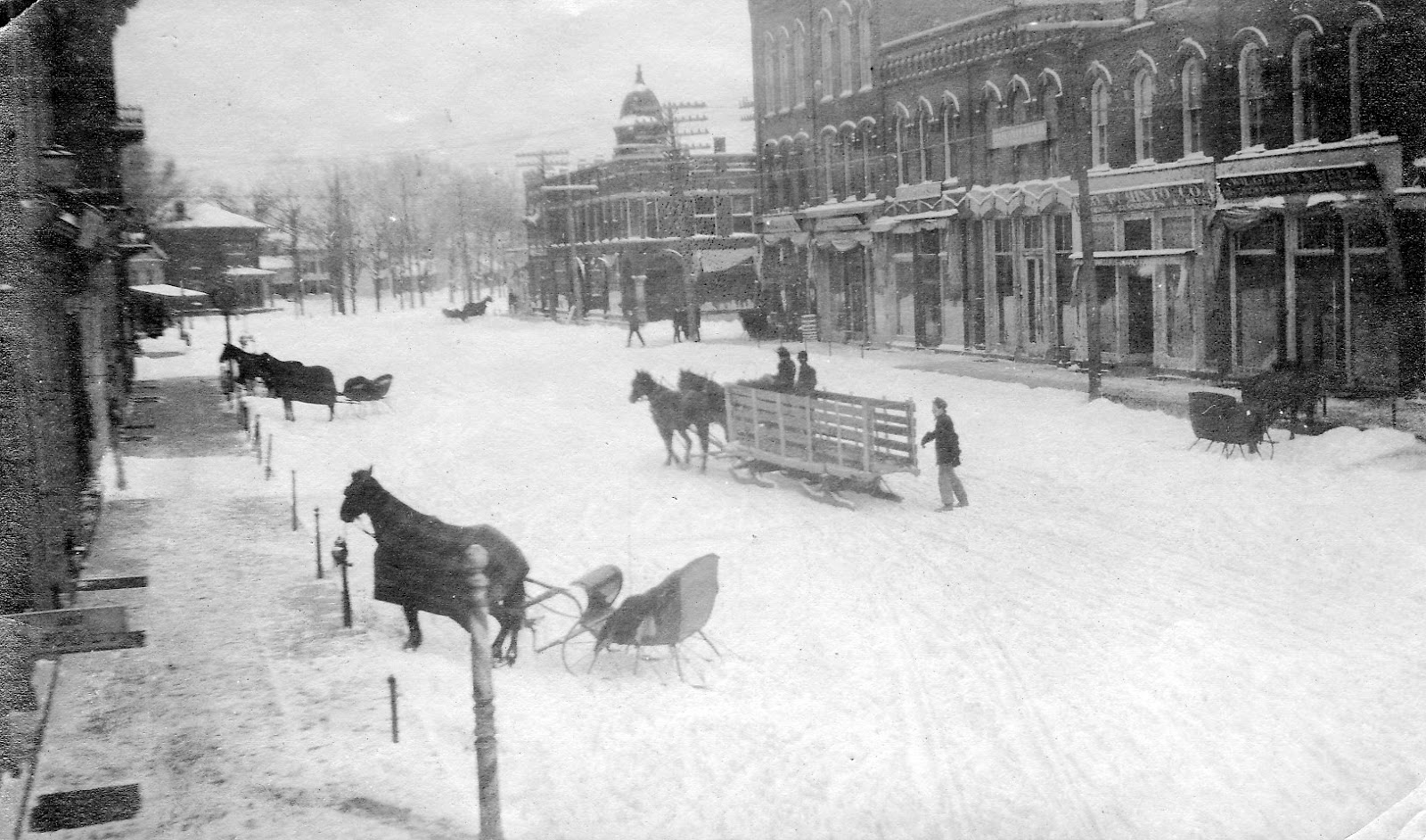 Old Union City Postcards and Pictures... A Snowy Winter Day