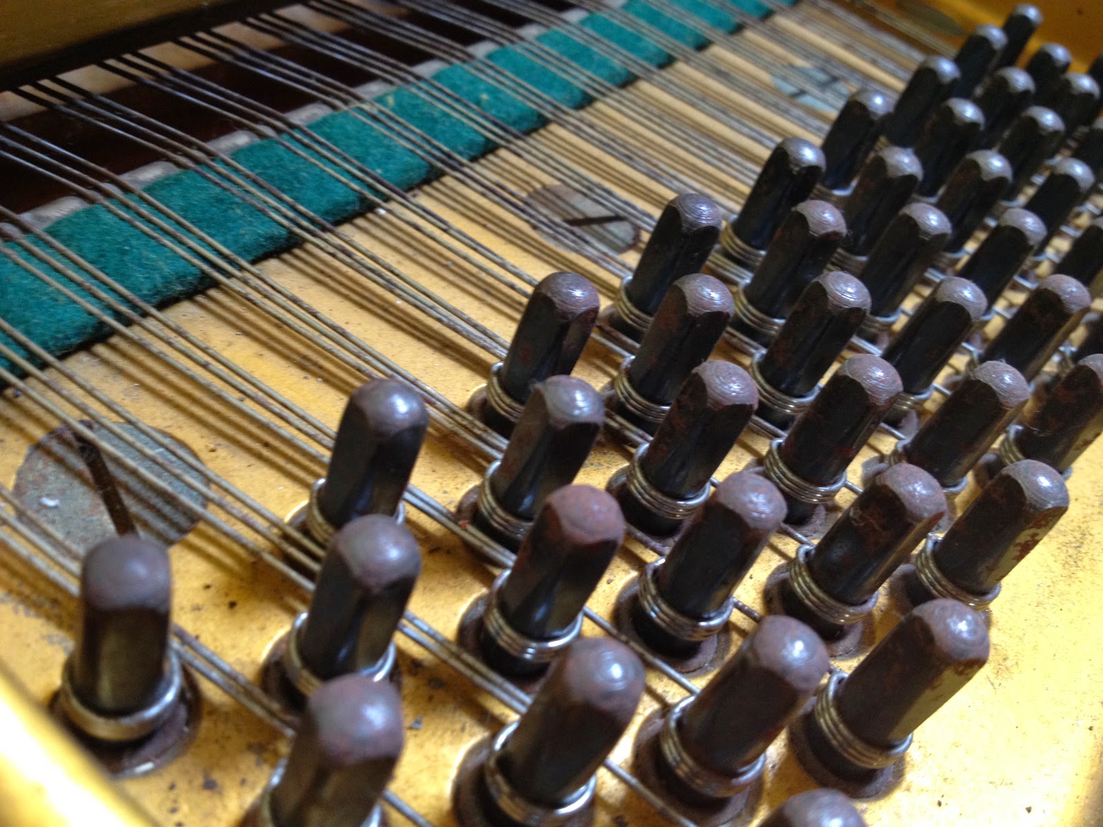 Buy, Sell, tune and Repair Piano (Malaysia)ピアノ調律師,钢琴调音师,피아노 튜너 how