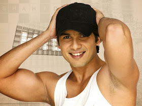 Missing Beats of Life: Awesome HD Wallpapers and Images of Bollywood