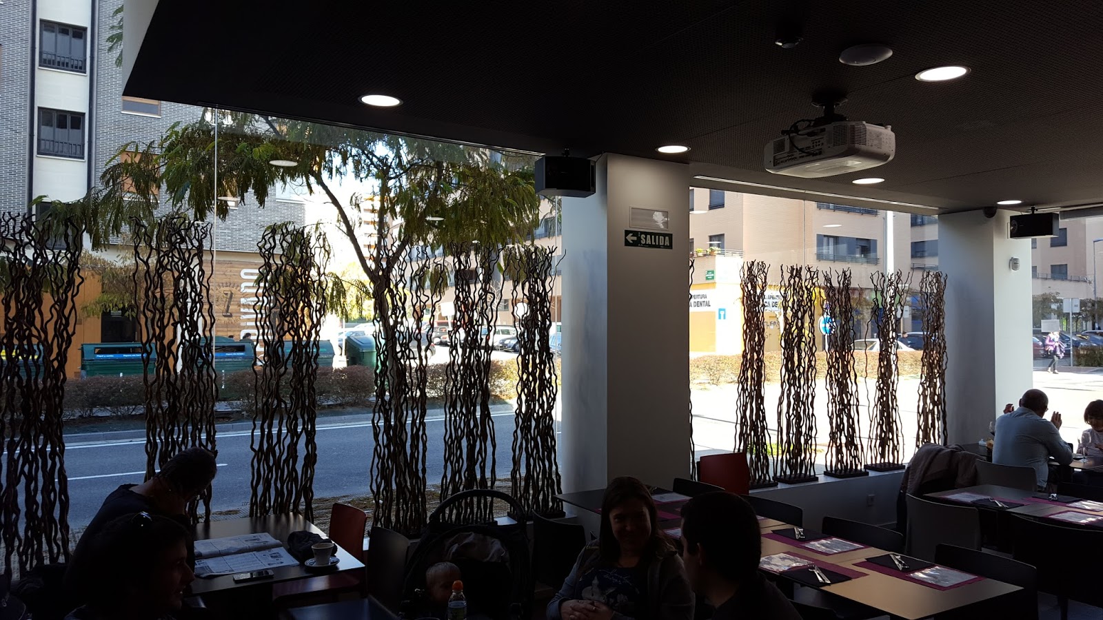 Nos vamos de pinchos! Bar Al punto, en Ripagaina