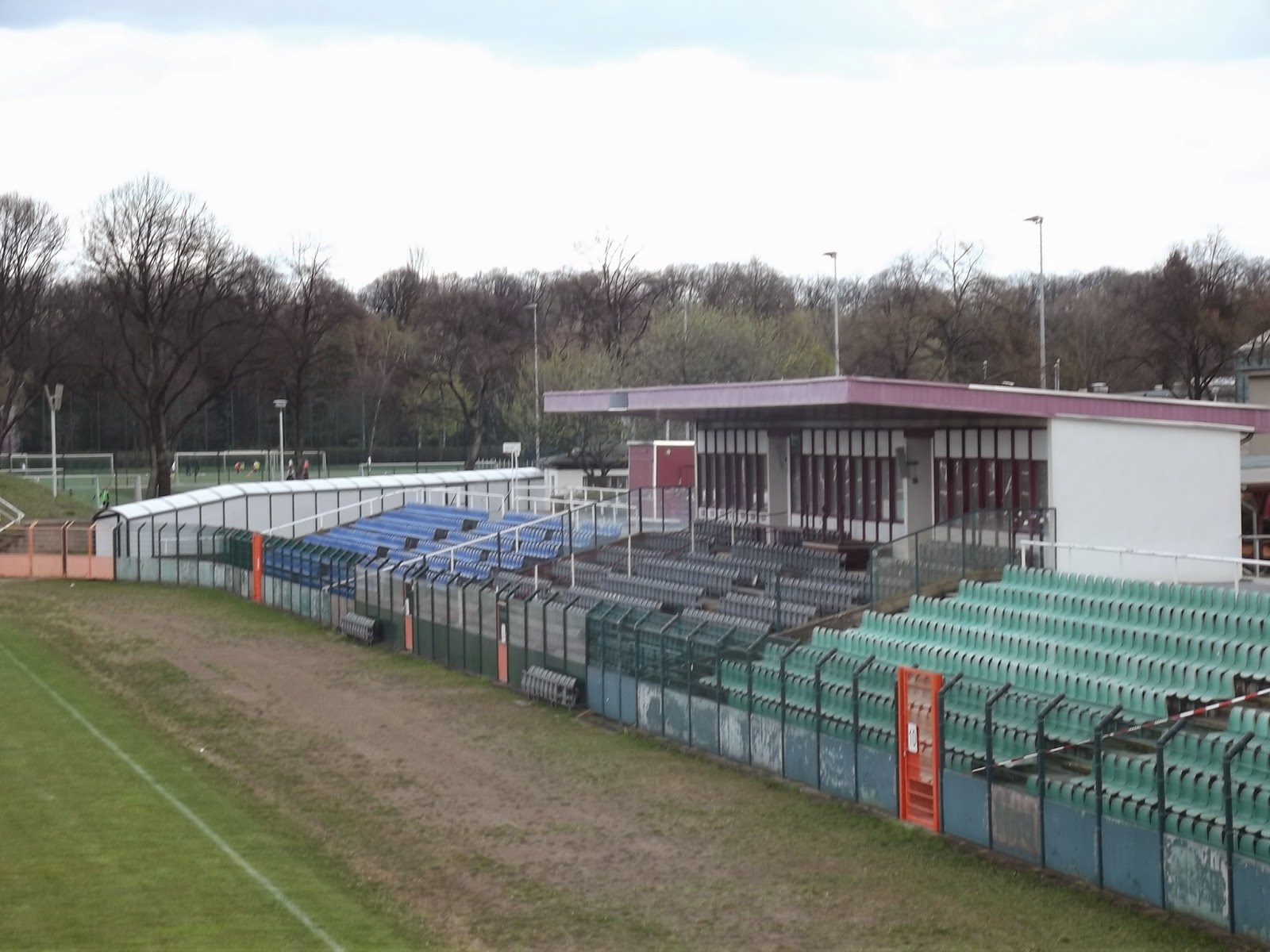 Stadien in aller Welt Sportforum Hohenschönhausen Berlin Groundspotting