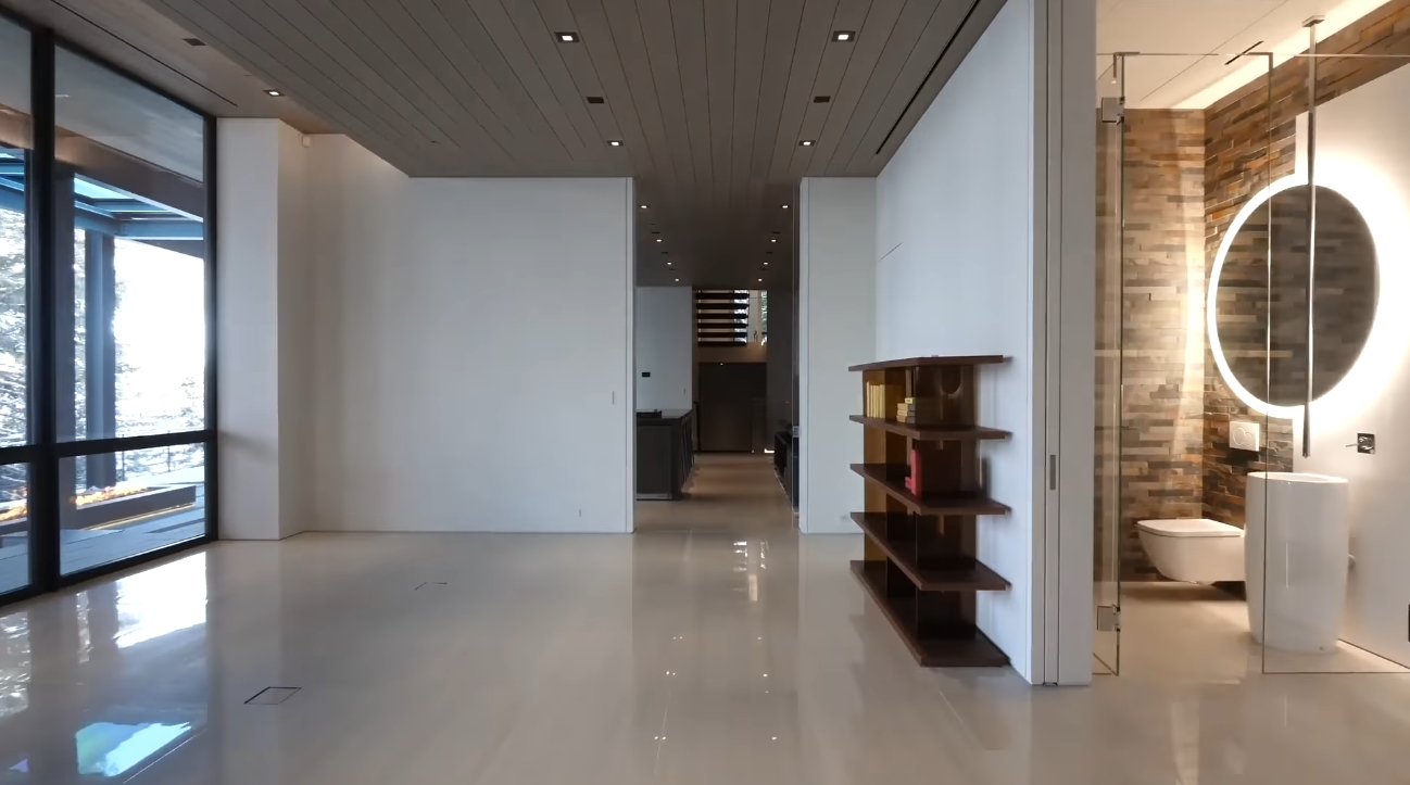 56 Photos vs. 165 W Forest Rd, Vail, CO Luxury Mansion Interior Design Tour