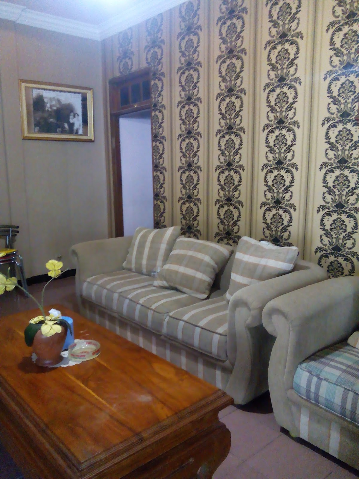 0821 3267 3033 Wallpaper Dinding Malang Harga Trik Memilih Wallpaper Dinding Agar Tampil Elegan Malang Kediri Tulungagung Blitar