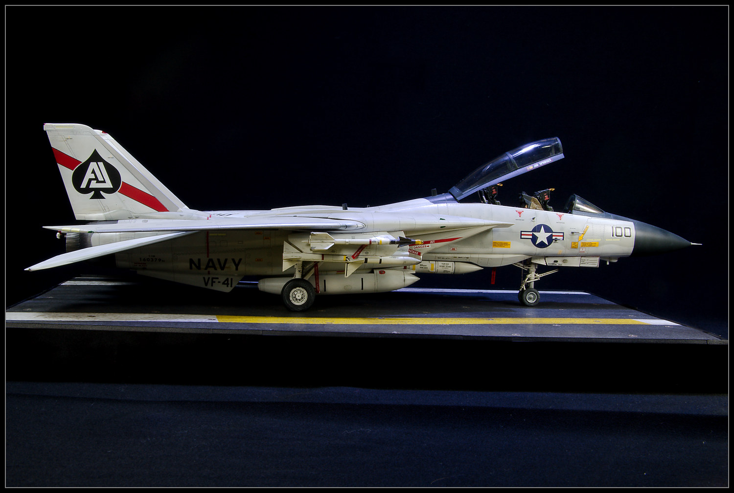 V1 model. V1 model. Конверсия he-111h-22 1\32. Aaerotorque model at30-03. V1 model.