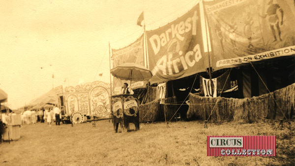 entrée des attractions du Cole Bros. Circus , Darkest Africa 