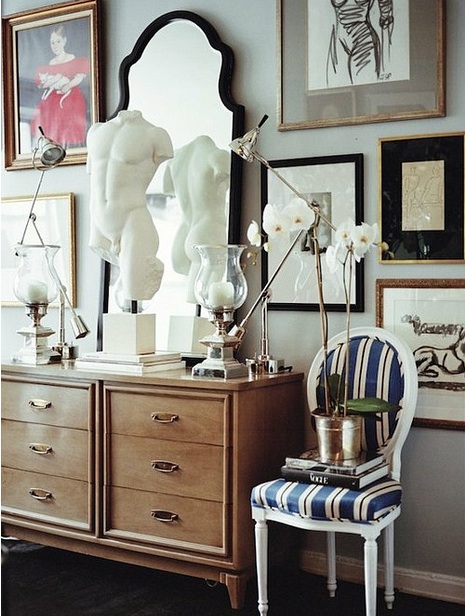 Living Livelier Look For Less Jonathan Adler S Queen Anne Mirror If You Also Love The Look Can Pick This One Up From High Street Market For 395 As Opposed To Jonathan Adler S 595 In White Or Black