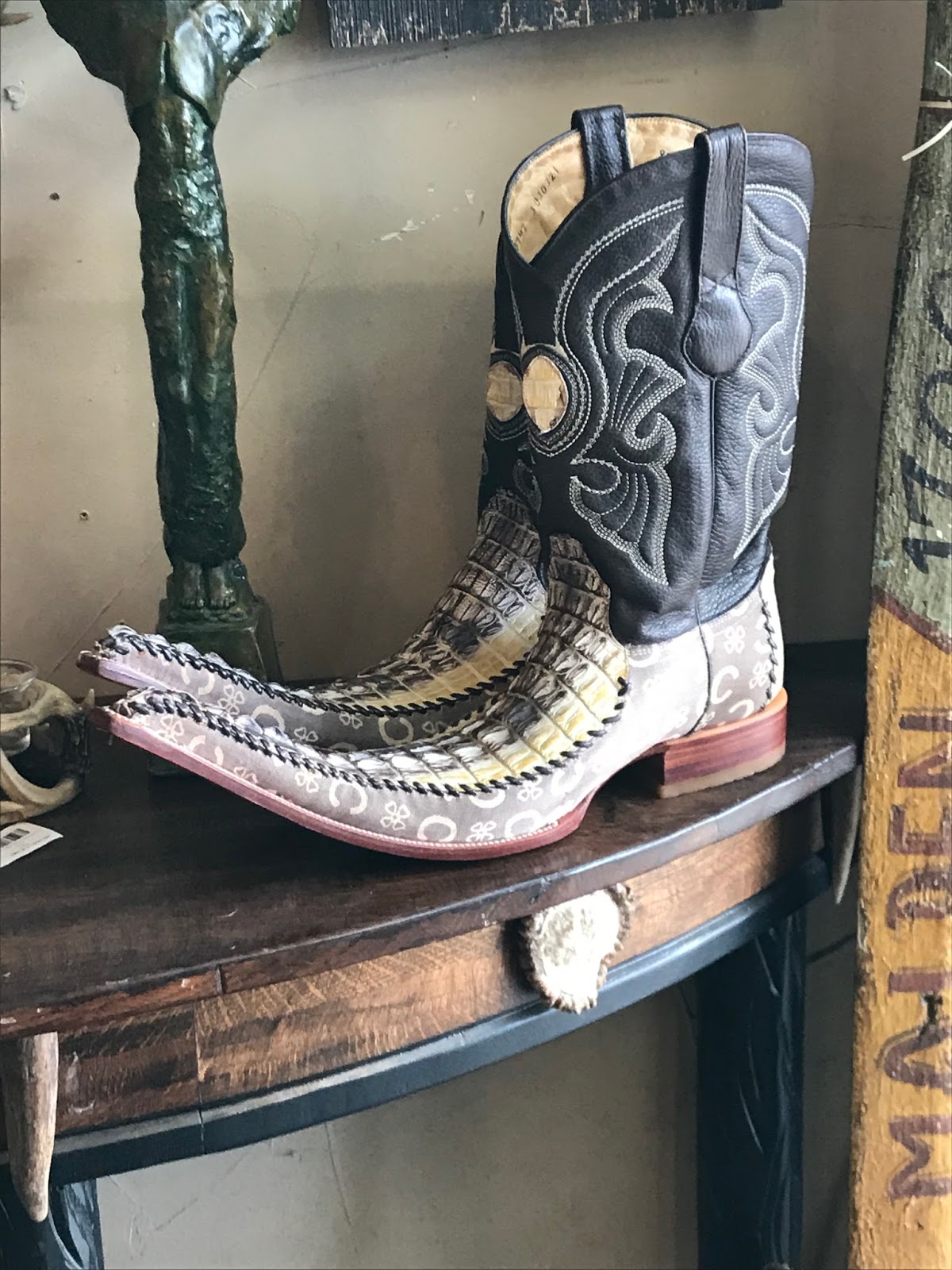 Heath Dollar Across the Texas Line Roach Stompers