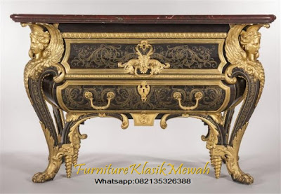 Dresser ukir,bufet ukir klasik mewah,Kabinet Ukir Jepara-Furniture Klasik Mewah Dresser ukir,bufet ukir klasik mewah,Kabinet Ukir Jepara-Furniture Klasik Mewah