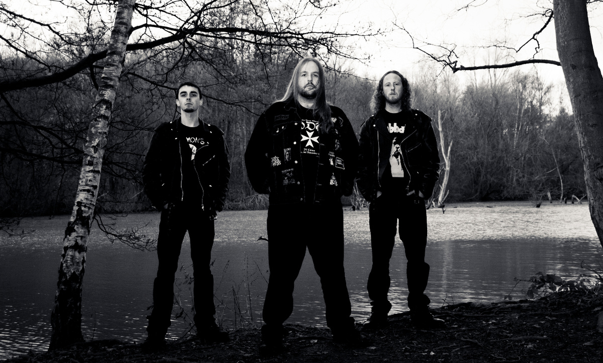 Discovering Bands Iron Void (2010 2015) [ Full Discography