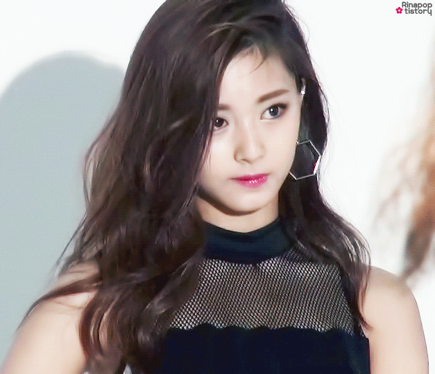 tzuyu3_www.kgirls.net.GIF