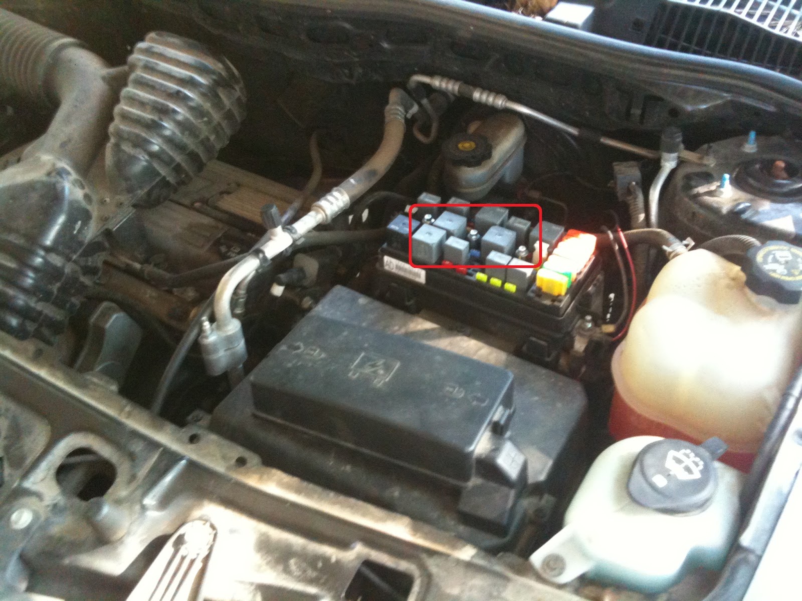 Nick's Project Blog: 2007 Saturn Vue won't start -OR- How ... 2003 saturn vue fuse box cover 