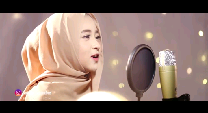 Berikut Lirik Lagu Deen Assalam Beserta Artinya - Nissa Sabyan Berikut Lirik Lagu Deen Assalam Beserta Artinya - Nissa Sabyan