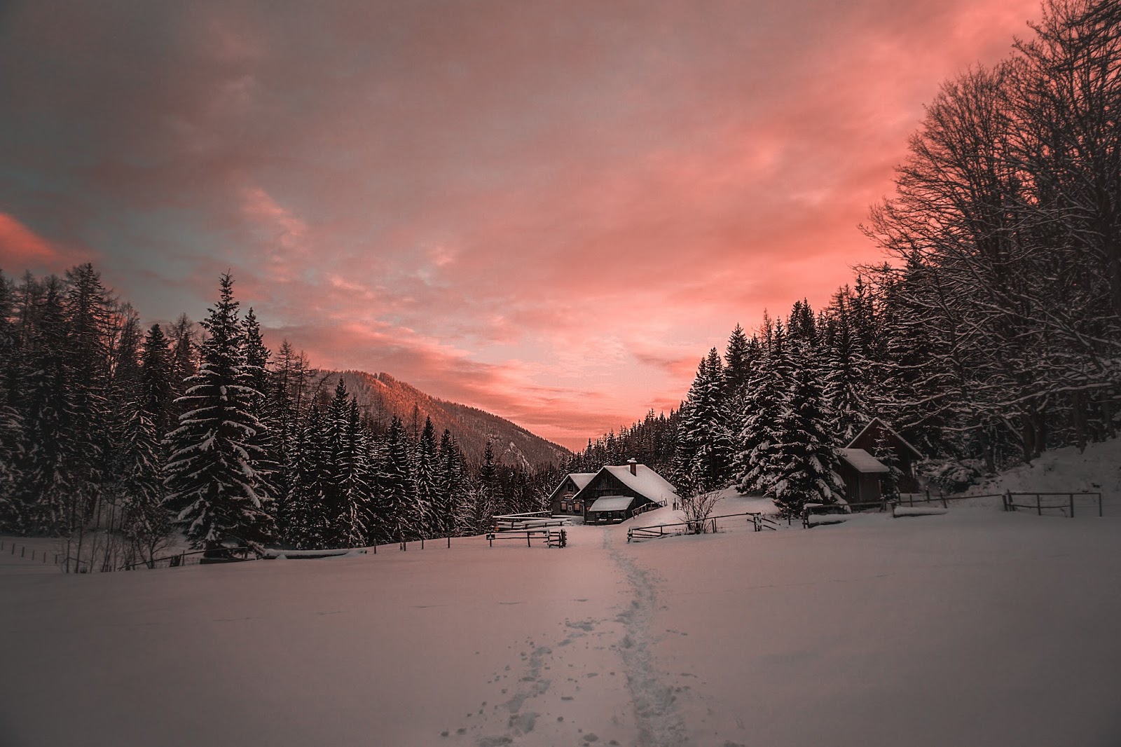 Winter trekking in Austria - Hochlantsch mountain trekking routes near Graz, visitgraz, Graz tourismus, Graz trekking, winter trekking in Austria, Hochlantsch, Mixnitz, lifestyle blog Austria