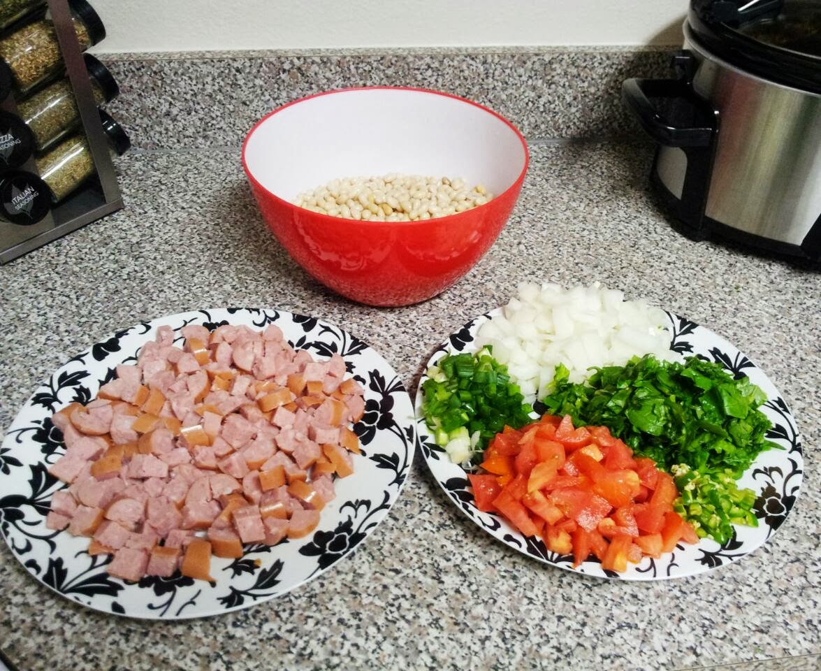 the-hungry-economist-navy-beans-and-sausage