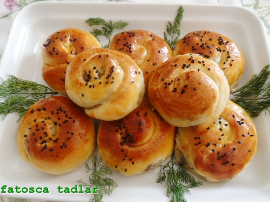 fatosca tadlar PATLICANLI BİBERLİ BÖREK