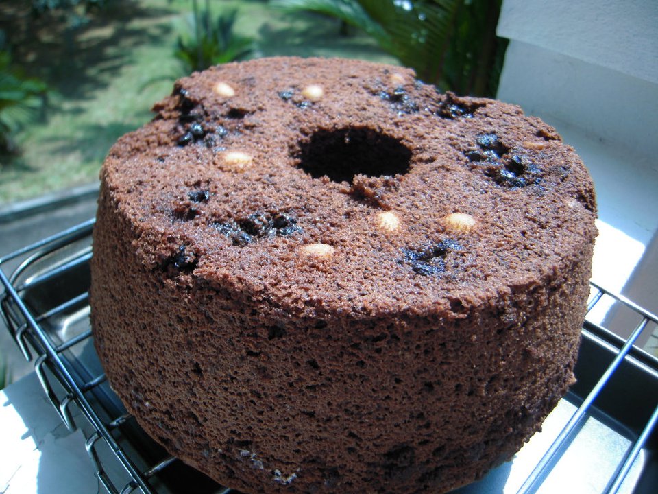 LAnn Chocolate Mixed Nuts Chiffon Cake