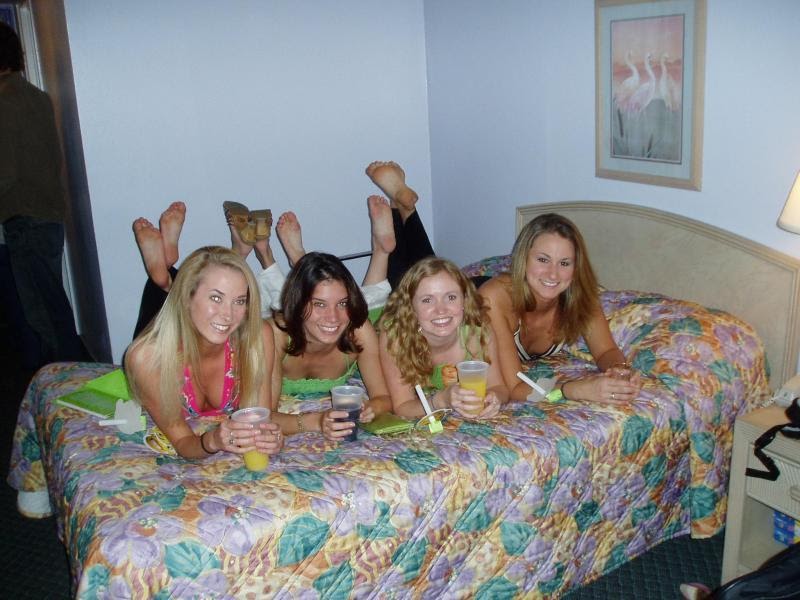 Amateur Teen Footjob Amateur Teen Footjob