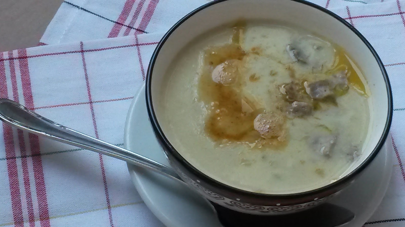 Kuzu sorpa çorbası tarifi Kuzu sorpa çorbası tarifi