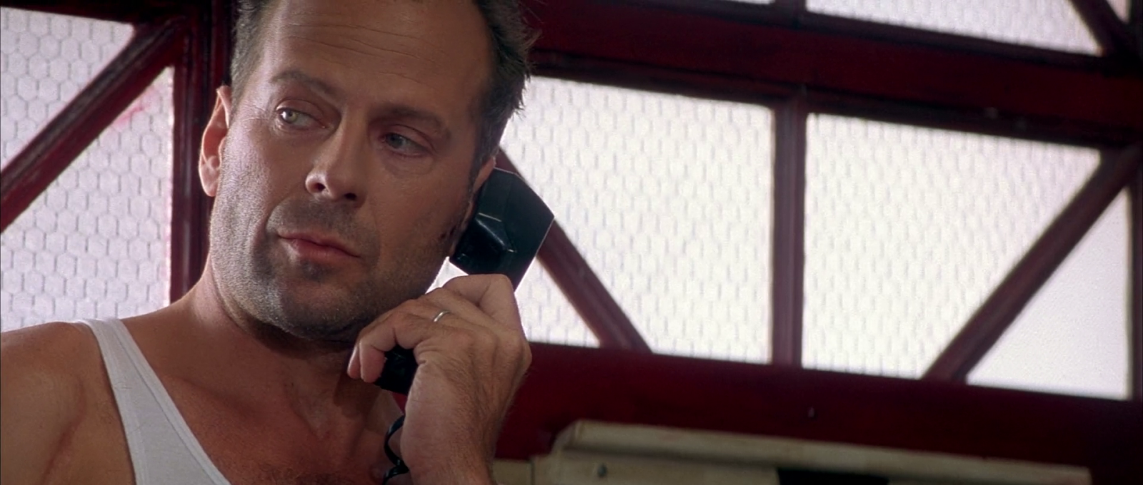 крепкий орешек 1995. крепкий орешек 3 в каком году снят. брюс уиллис крепкий орешек 1. крепкий орешек 3: возмездие фильм 1995. крепкий орешек 3 в каком году снят.