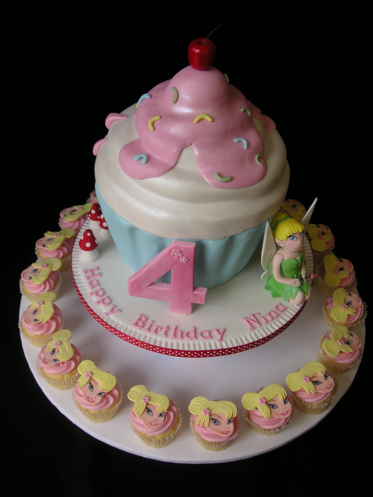 Birthday Cakes Idea: Cupcake Birthday Cakes Idea