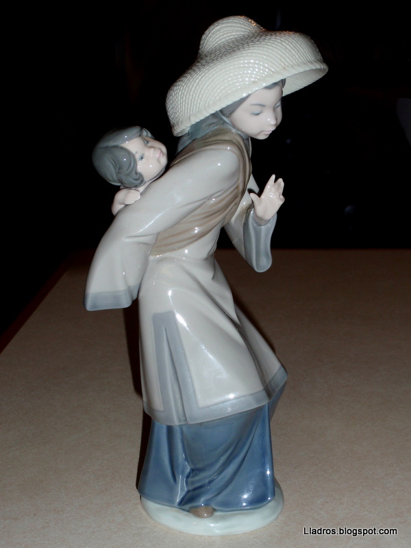 lladros Lladro Figurine "My Precious Bundle" 5123
