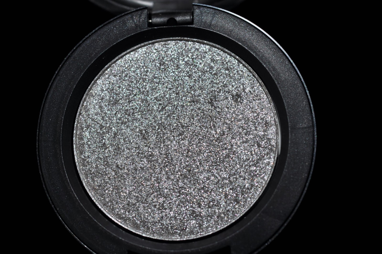 MAC Pressed Pigment Swatches, Review The Shades Of U