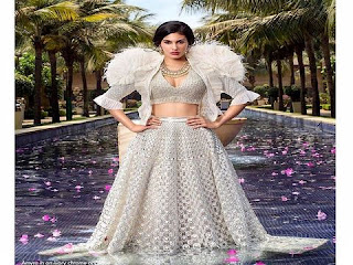 amyra dastur biography | अमायरा दस्तूर amyra dastur biography | अमायरा दस्तूर