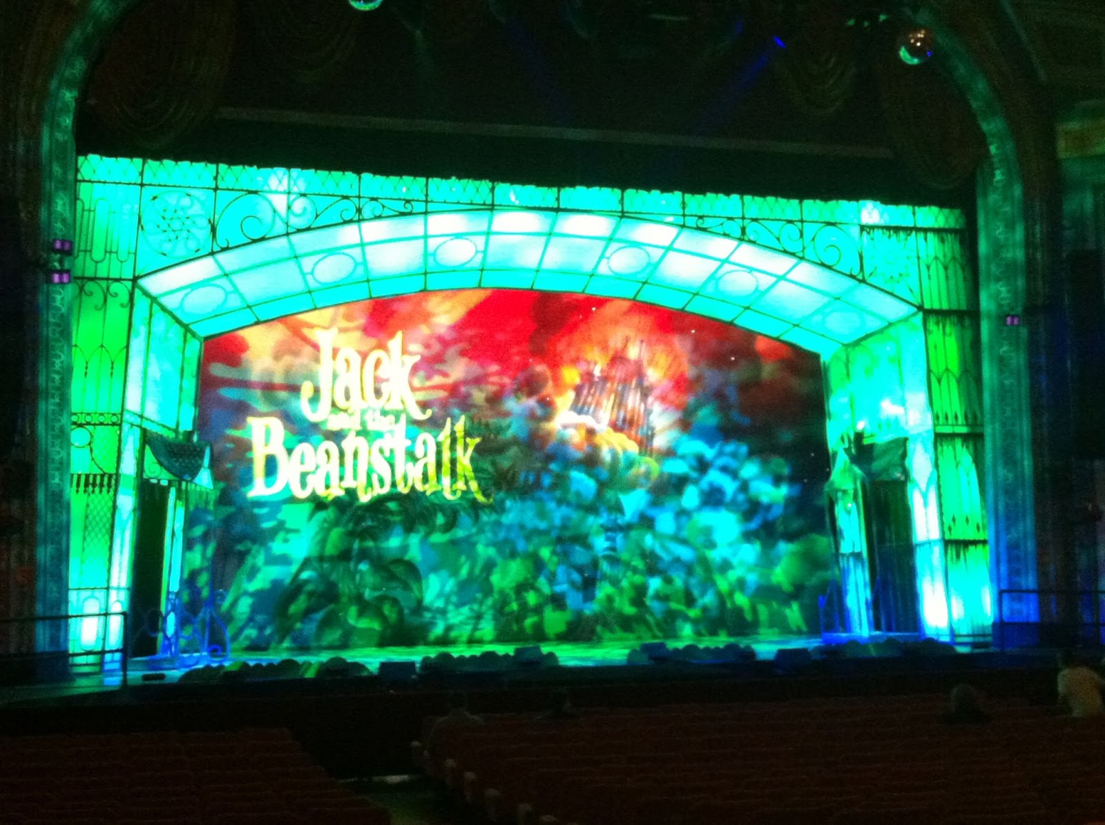 Theatre to Me He's BEHIND you! Jack and the Beanstalk! 30.12.12 Mayflower, Southampton