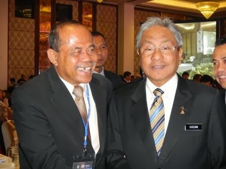 YB. Dato Hasan bin Malek Menteri Perdagangan Dalam Negeri Dan Koperasi & Kepegunaan 10/12/2013