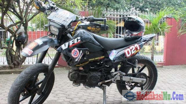 Hasil Gaya Modifikasi Vega R Hitam Standard Jadi Trail Supermoto Keren Abis Hasil Gaya Modifikasi Vega R Hitam Standard Jadi Trail Supermoto Keren Abis