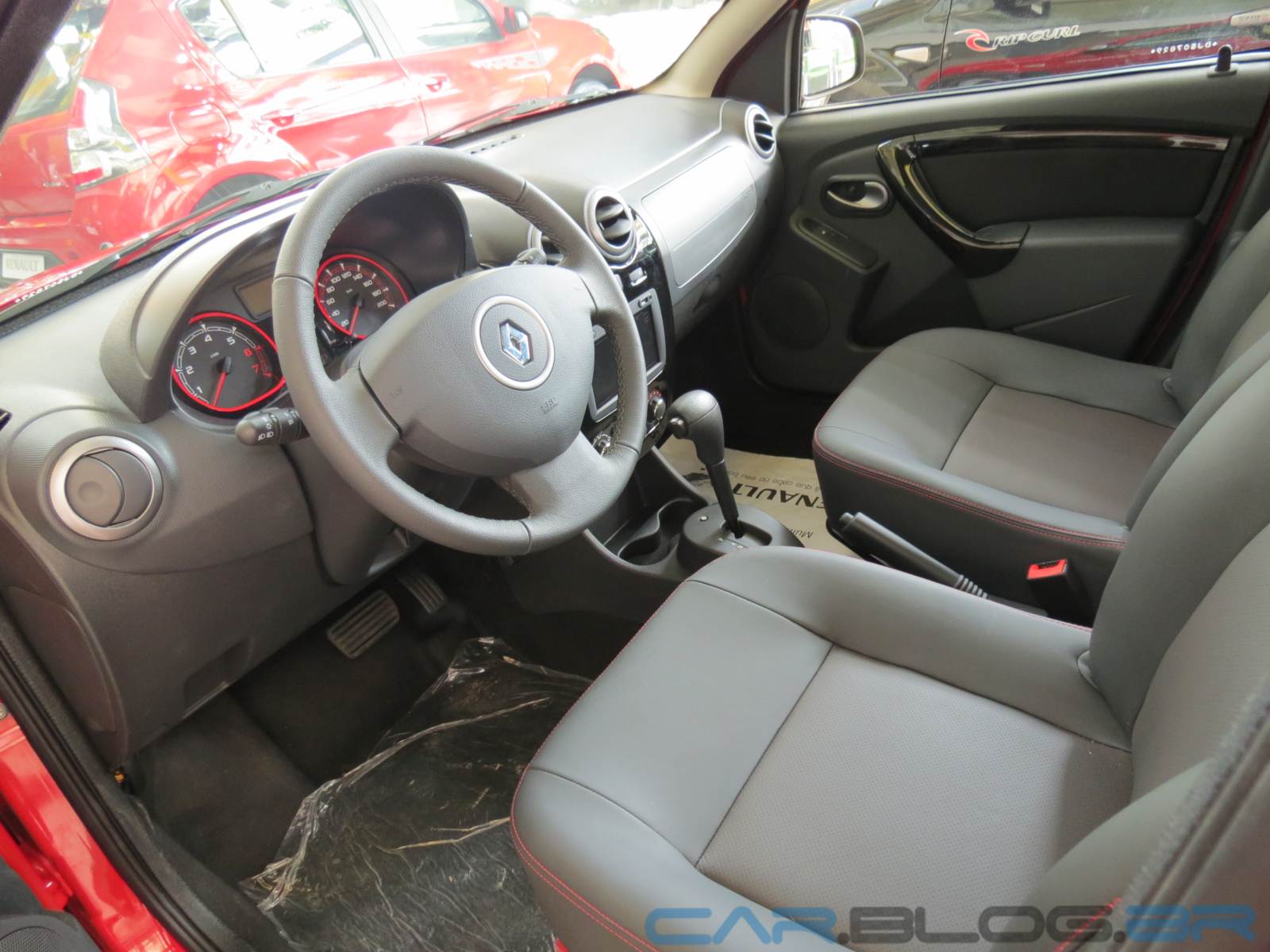 Renault Sandero Stepway 2013 Automático fotos e preço