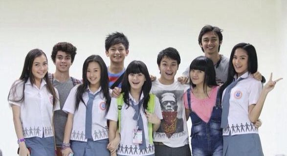 Foto Pemain Ayah Mengapa Aku Berbeda Terbaru