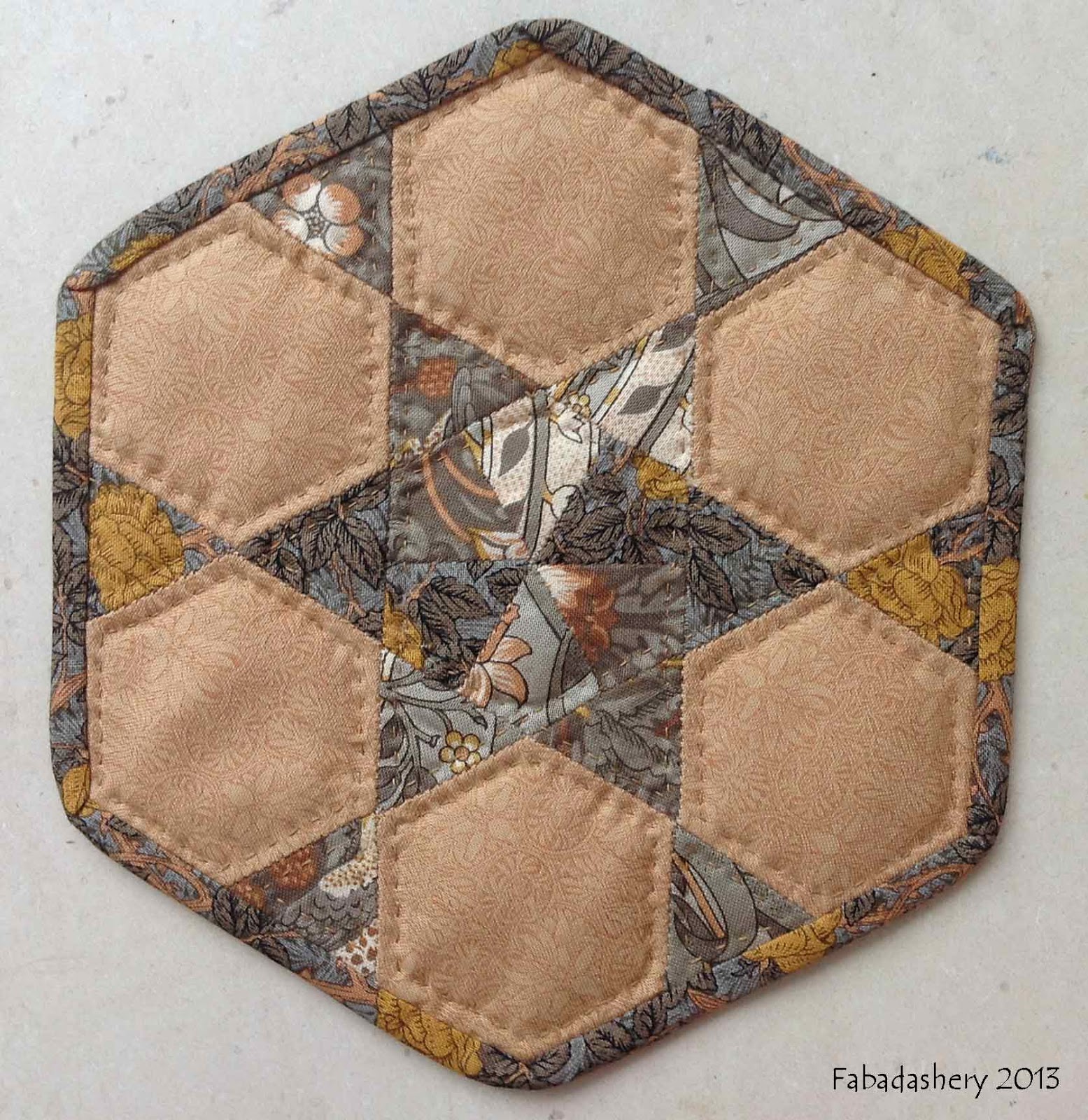 Fabadashery Mini Hexagon Mug Rug