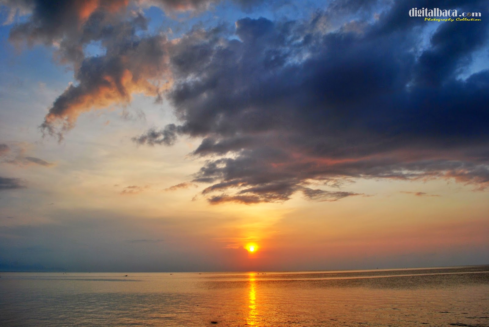 Sunset Berlatar Pantai on Situbondo