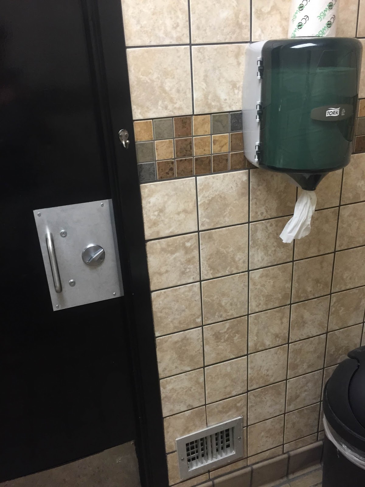 Rid Reviews Public Restrooms Waffle House Hwy 54 Peachtree City, GADust