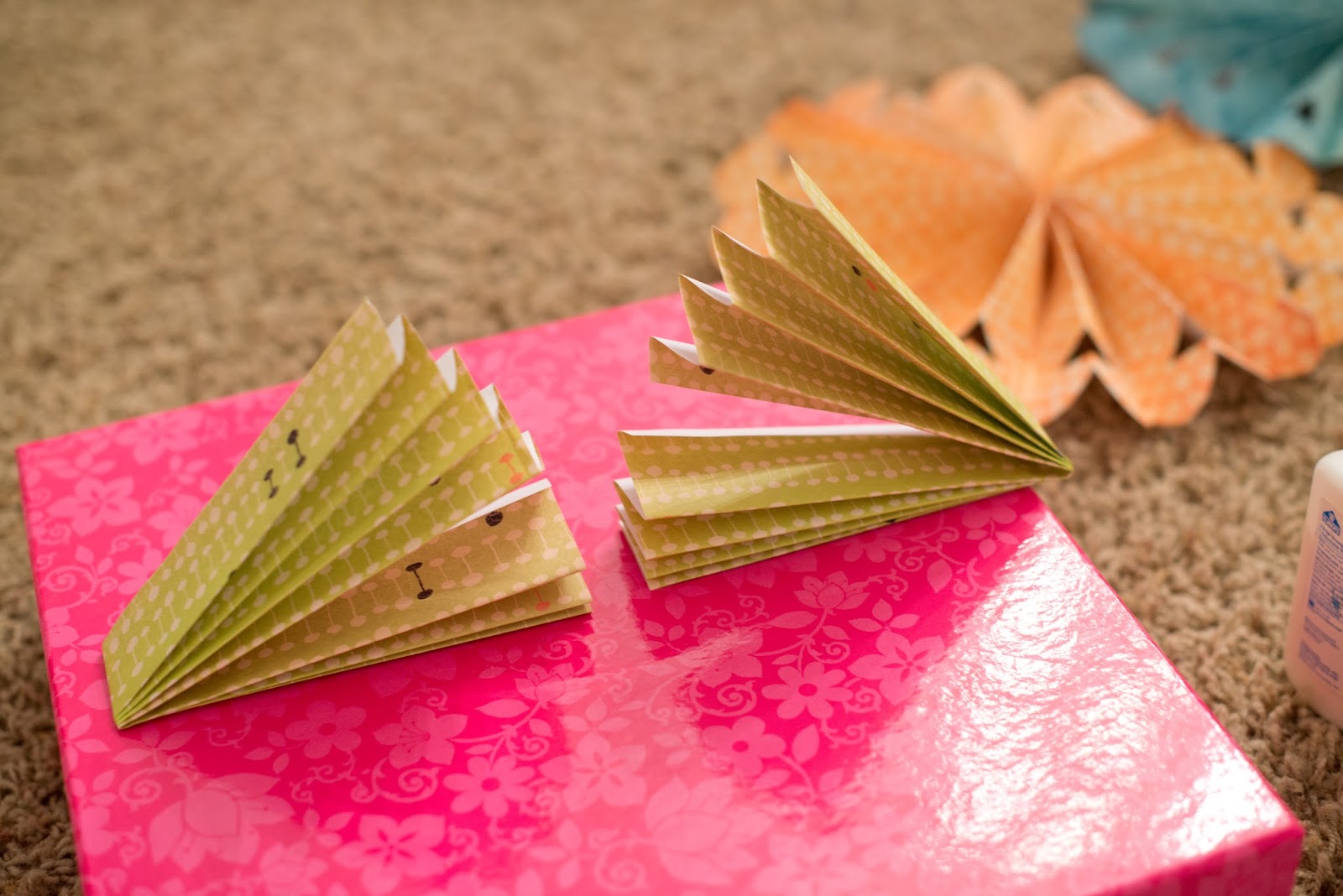 Domestic Fashionista Paper Flower Fans Tutorial