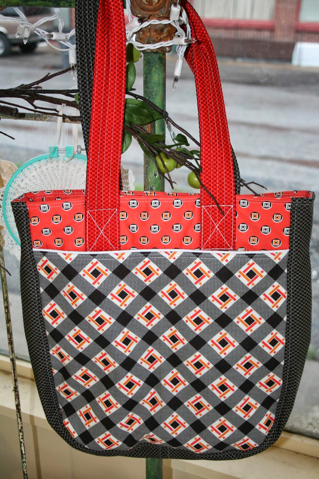 THE QUILT BARN: Florence and a New Supertote