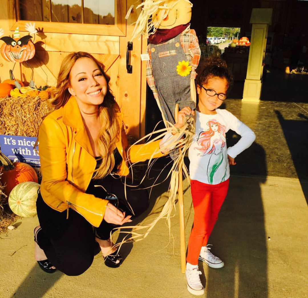 Mariah Carey shares photos of her adorable twins
